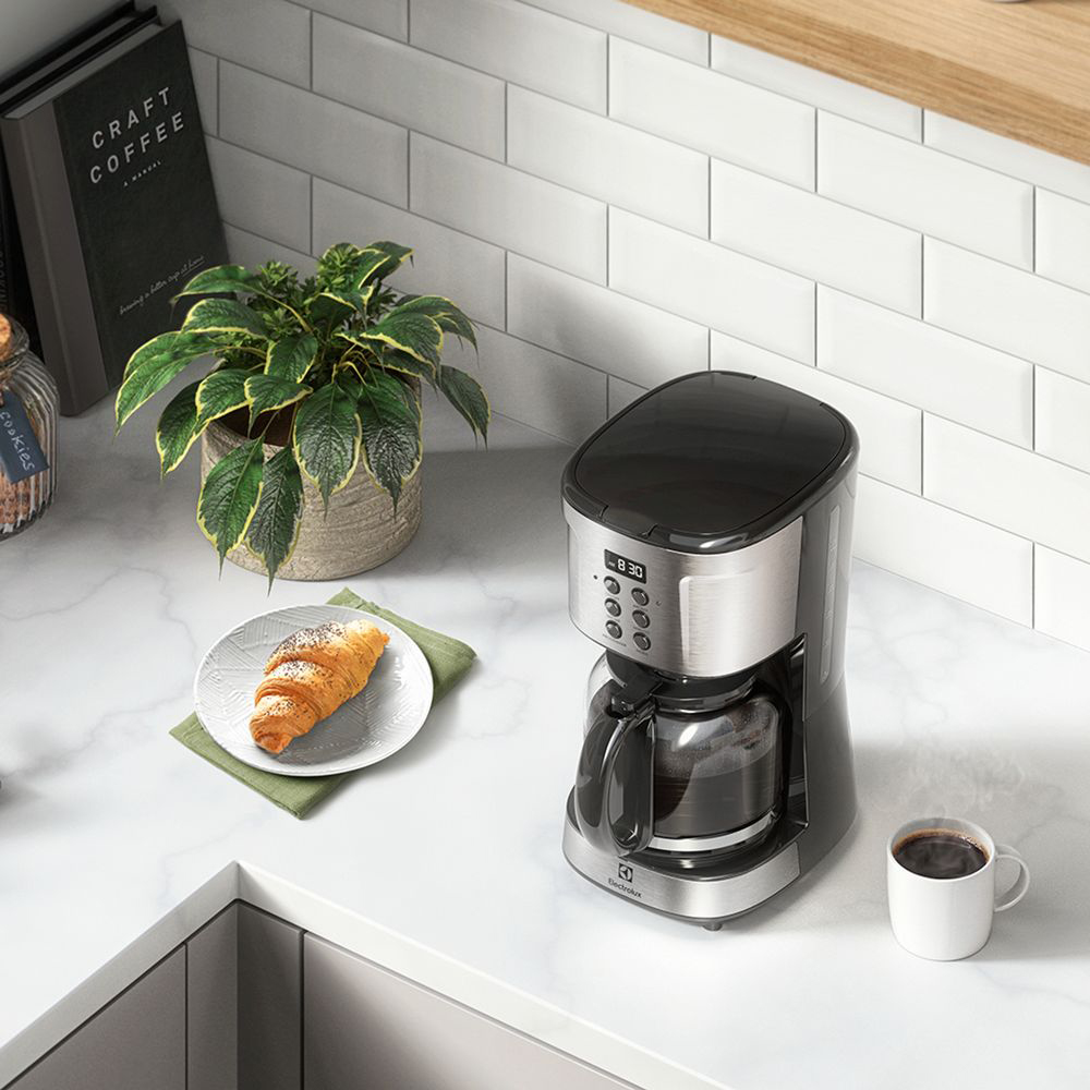 Cafeteira Elétrica Electrolux Programável Experience 38 Xícaras ECM30