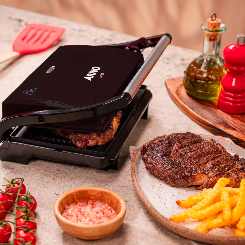 Grill Sanduicheira Arno Panini GPTO 850W